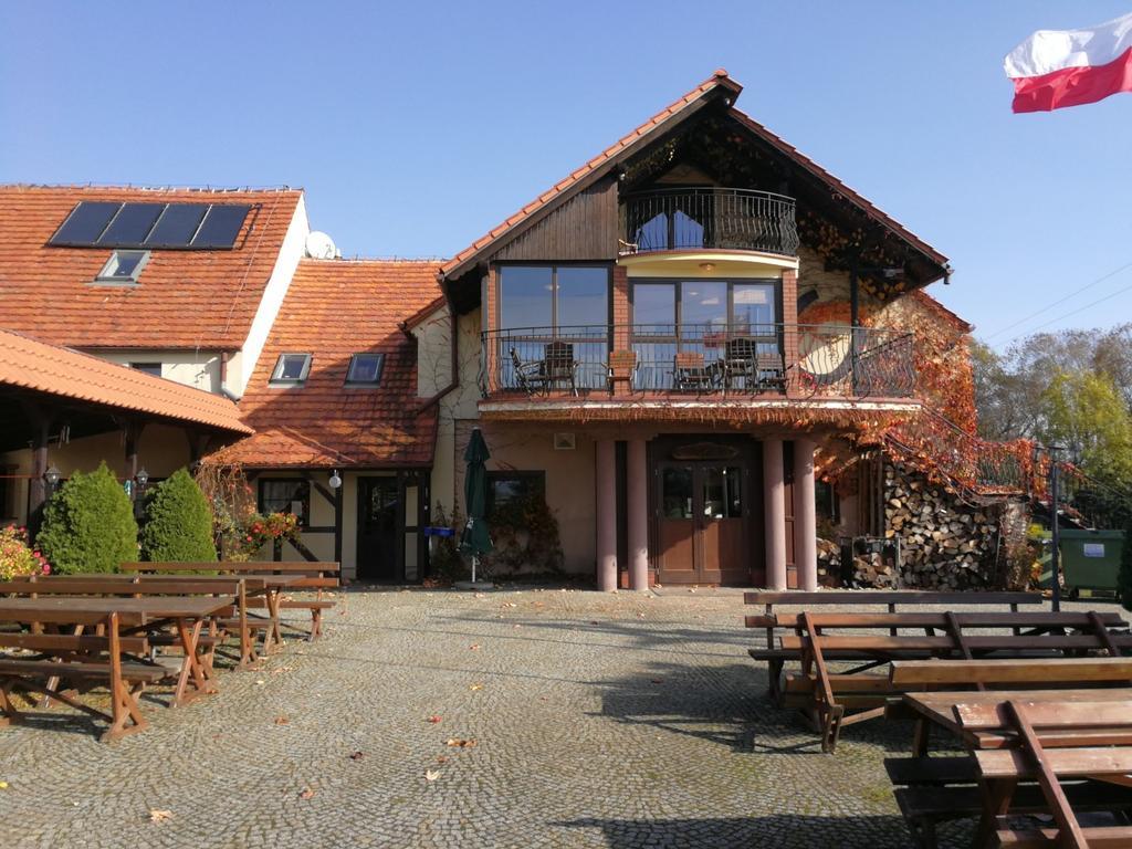 Podkowa Modliszow Villa Buitenkant foto