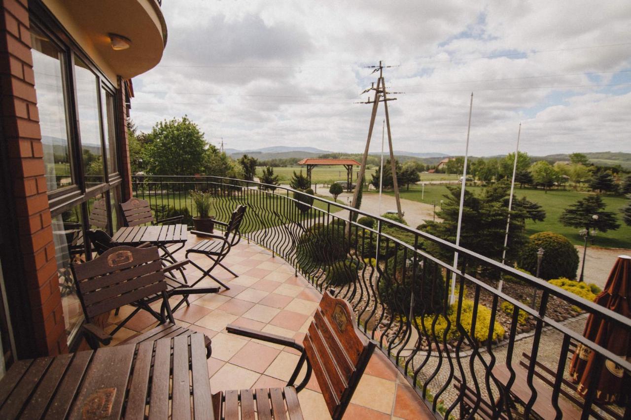 Podkowa Modliszow Villa Buitenkant foto