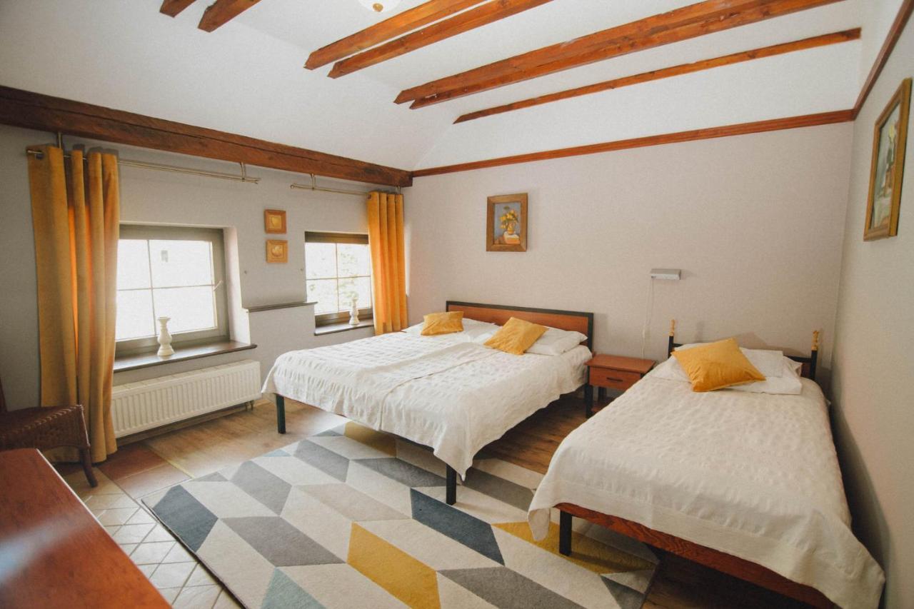 Podkowa Modliszow Villa Buitenkant foto