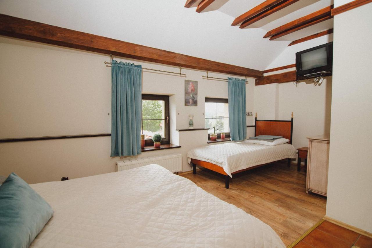Podkowa Modliszow Villa Buitenkant foto