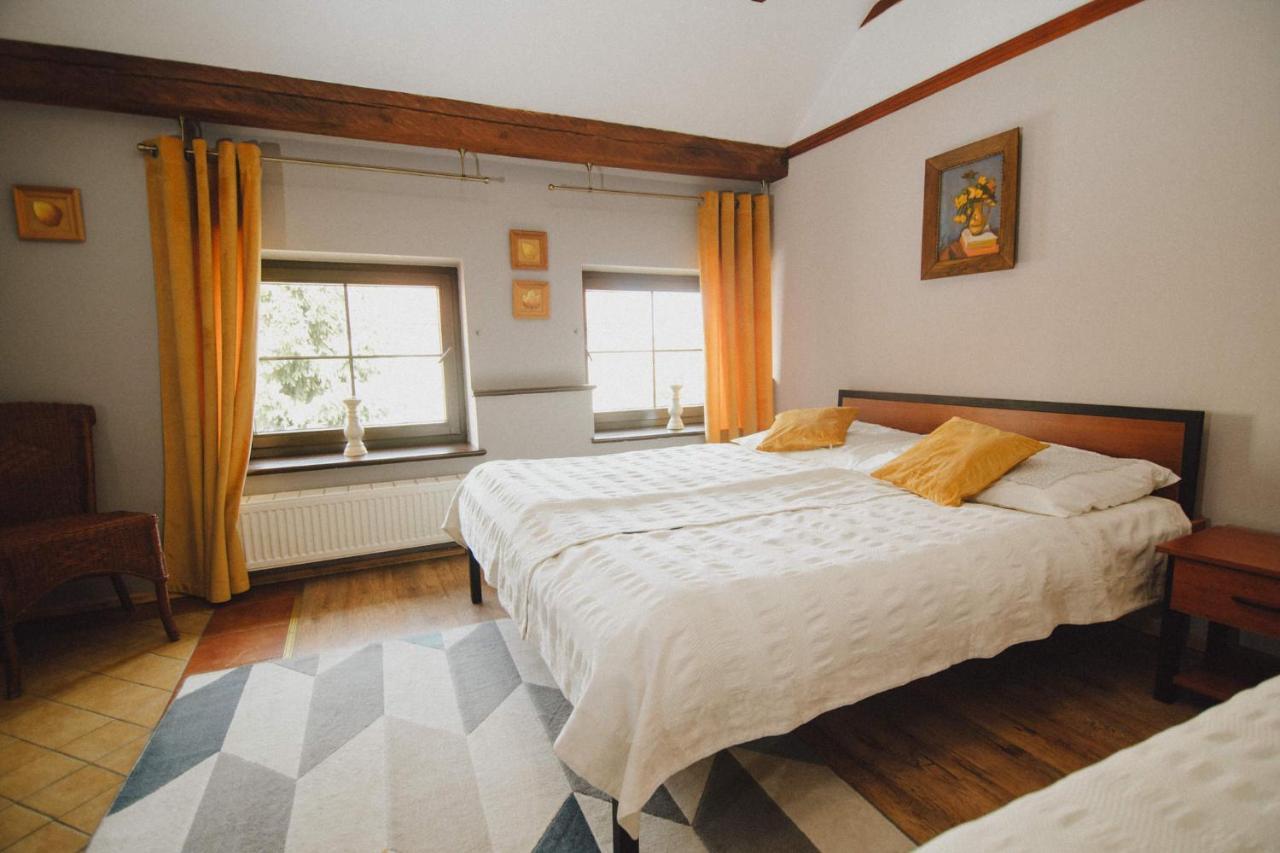 Podkowa Modliszow Villa Buitenkant foto